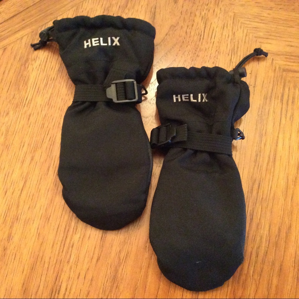 Helix ski gloves, top of the line! Youth S